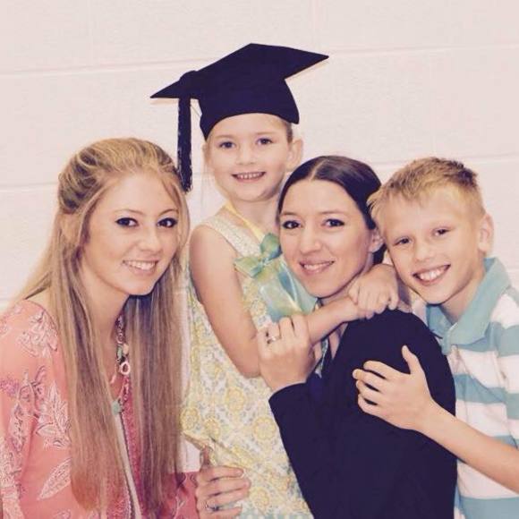 Meet your Posher, Tabitha - Picture 1 of 1